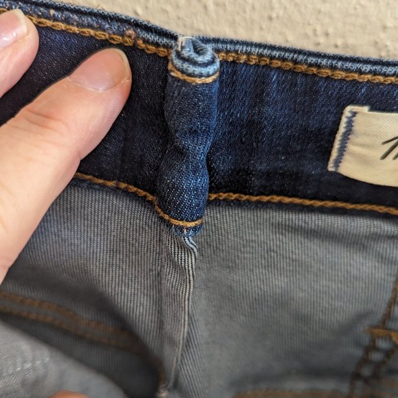 Madewell Curvy High-Rise Skinny Jeans in Moreaux Wash - 31 petite - Picture 5 of 9